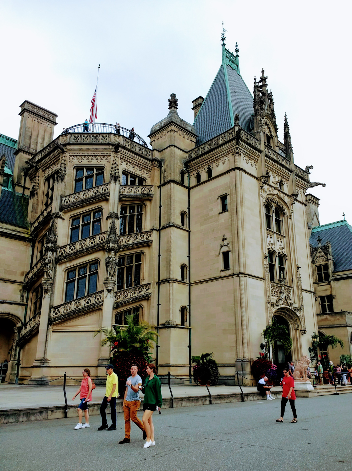Front of Biltmore House near entrance